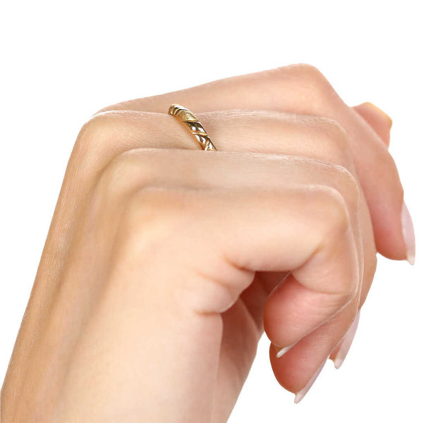 Anel em Ouro Amarelo 18k com Efeito Diamantado