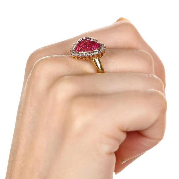 Anel em Ouro Amarelo 18k Coração Com Rubis e Diamantes