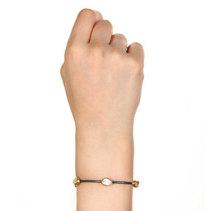 103055-Bracelete Linha Ara Collection em Prata 925 e Ouro Amarelo 23,64 com Madre Pérola