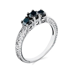 Anel em Prata 925 com Diamantes Brancos e Negros