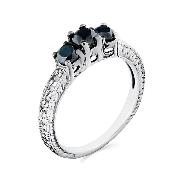 Anel em Prata 925 com Diamantes Brancos e Negros