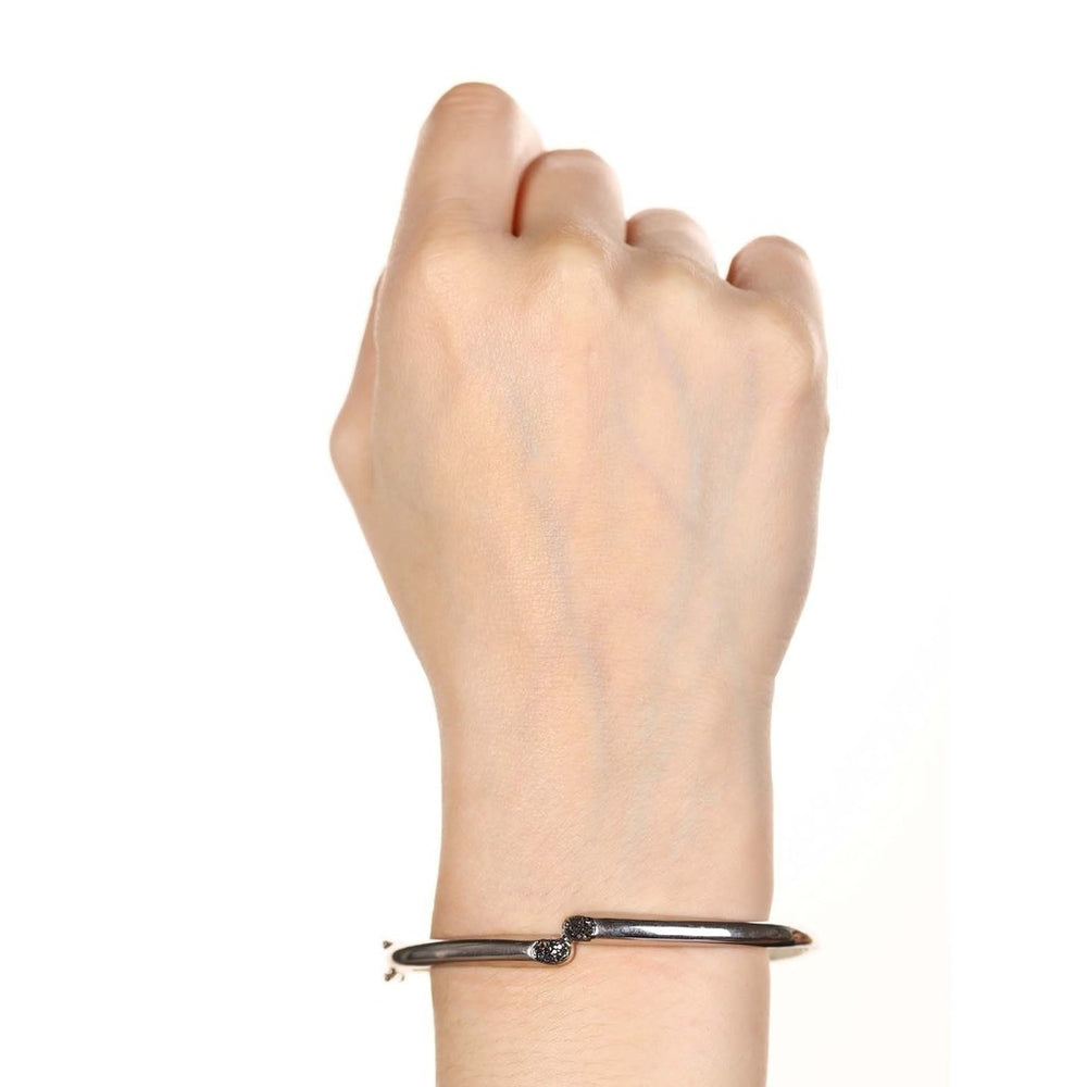 Bracelete  em Prata com 20 Diamantes Negros Aprox. 10 pts
