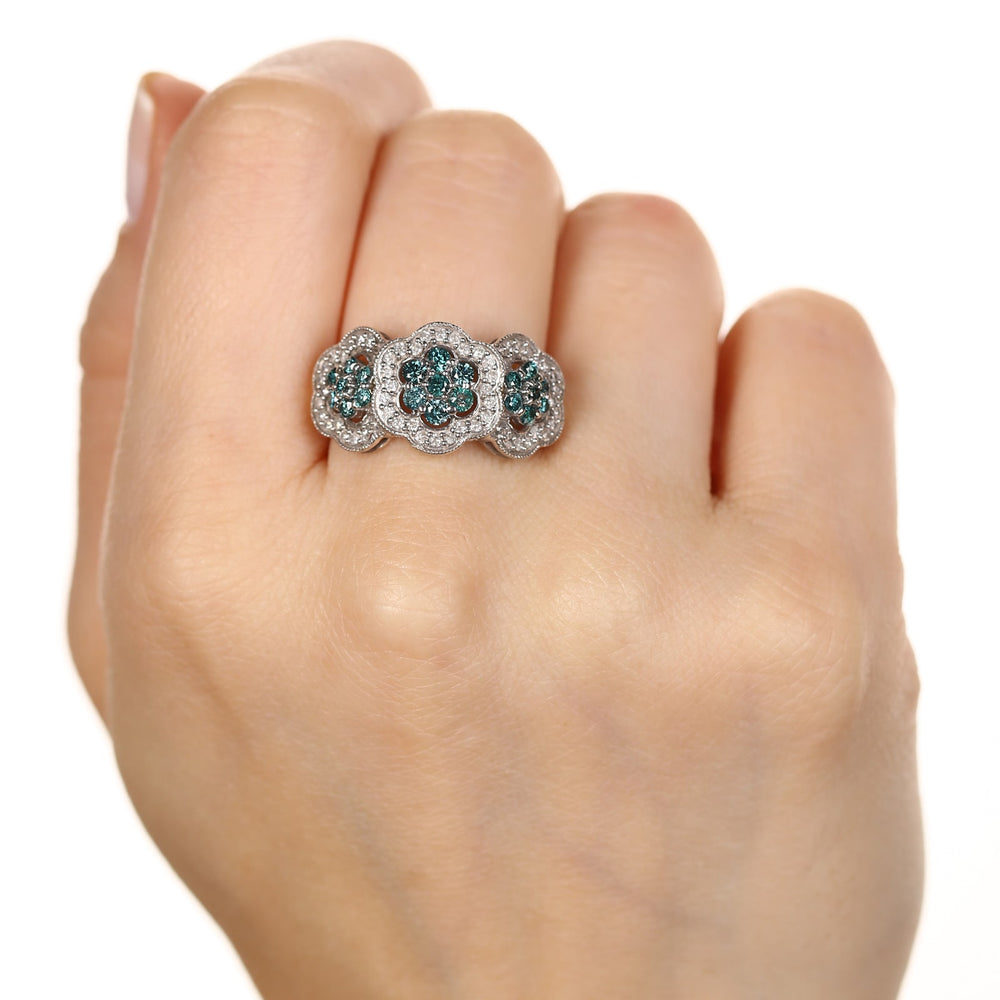 Anel em Prata 925 Florzinhas com Diamantes Azuis e Brancos