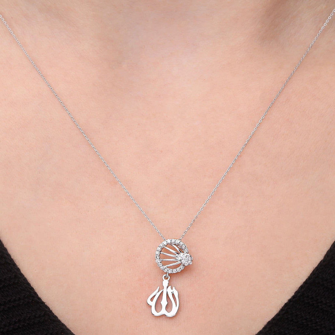 Pingente em Ouro Branco 18k Fundo do Mar com Diamantes Aprox. 11 pts