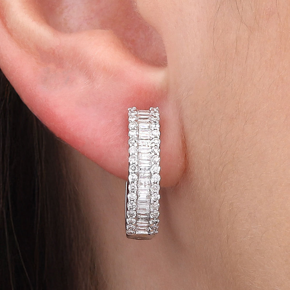 105480 - Par de Brinco em Ouro Branco 18k com Diamantes S1 91 pts