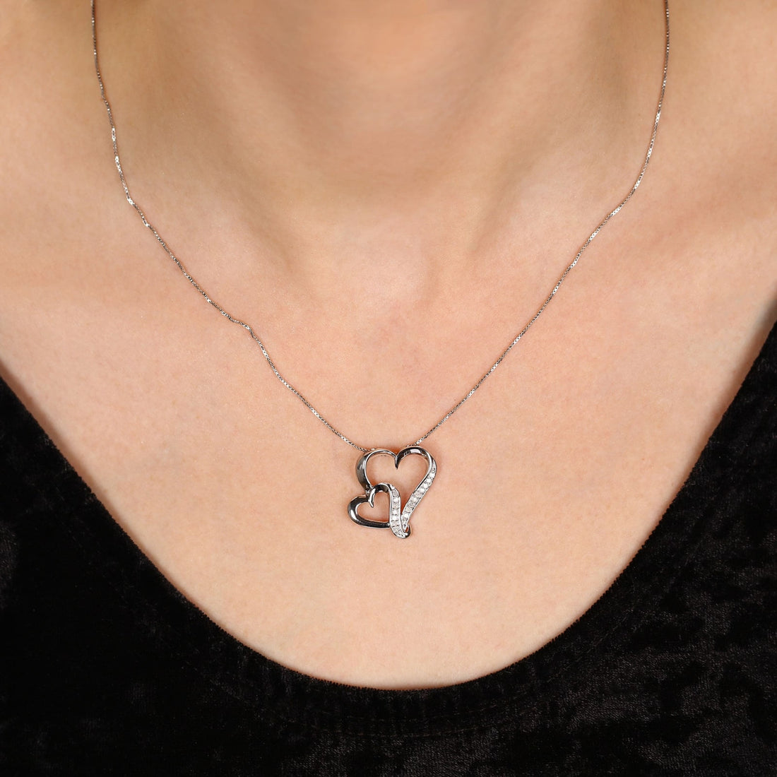 Pingente em Prata 925 Corações com Diamantes