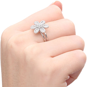 108447-Anel em Ouro Branco Flor com Diamantes