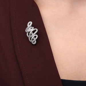 Broche e Pingente em Ouro Branco com Diamantes