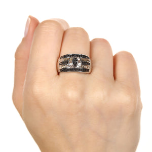 Anel em Prata 925 com Diamantes Negros e Champagnes