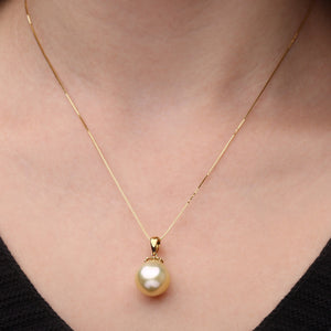 Pingente em Ouro Amarelo Pérola South Sea Dourada com Corrente 45 cm