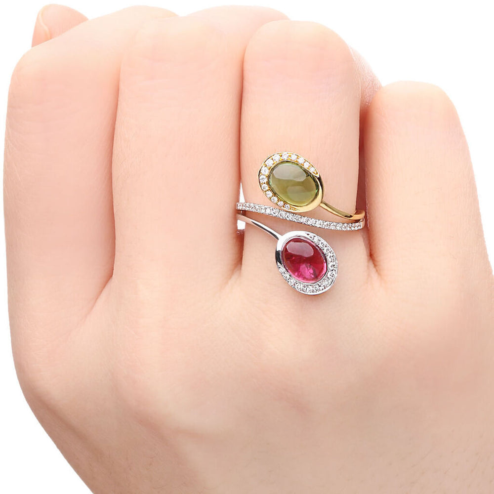 Anel em Ouro Branco 18k com Turmalinas e Diamantes Aprox. 2,98 cts Det. em Ouro Amarelo