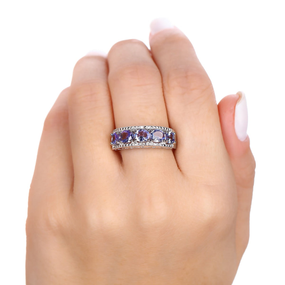 Anel em Prata 925 com 5 Tanzanitas e 2 Diamantes