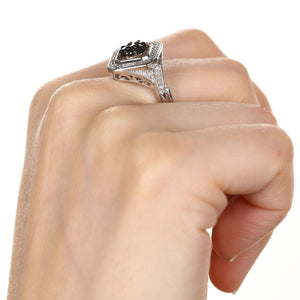 Anel em Prata 925 Losango com Diamantes Negros e Brancos