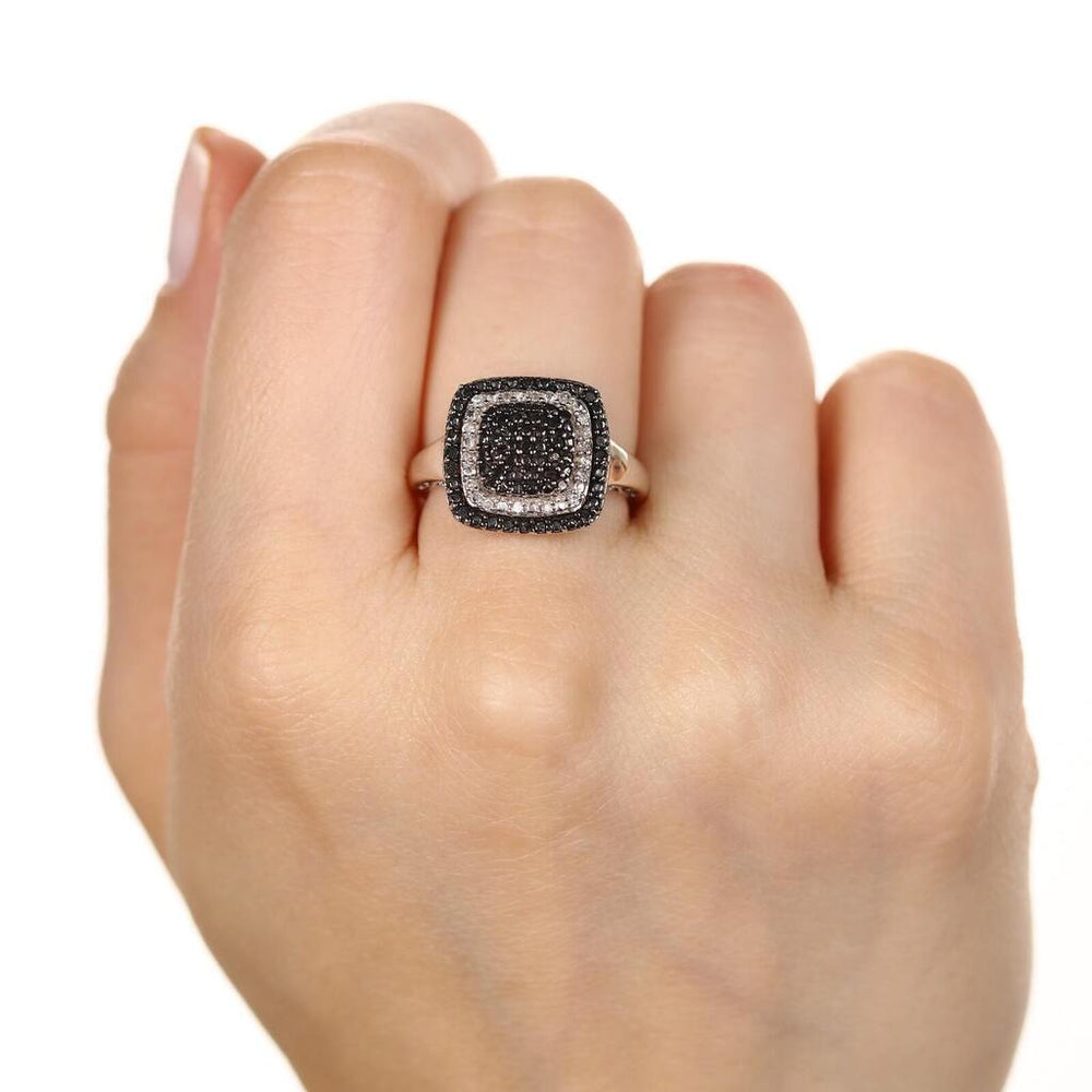 Anel em Prata 925 Quadrado com Diamantes Brancos e Negros