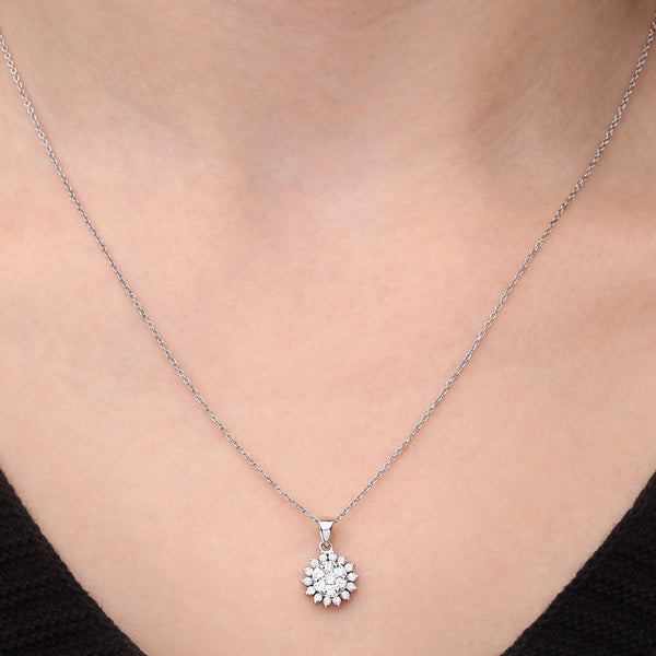 123033-Pingente Flor de Ouro com Diamantes