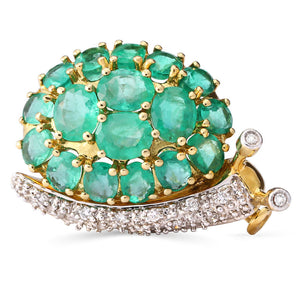 Broche Caracol em Ouro Amarelo  com Esmeraldas e Diamantes