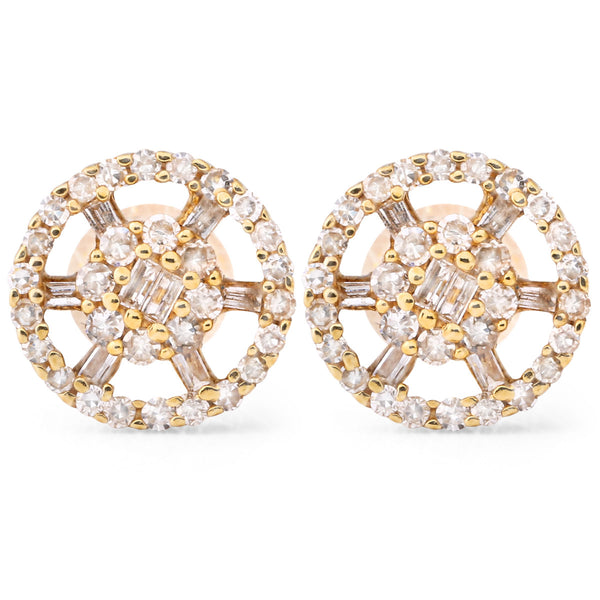 123100 - Par de Brinco em Ouro Amarelo 18k Redondo com Diamantes Aprox. 50 pts