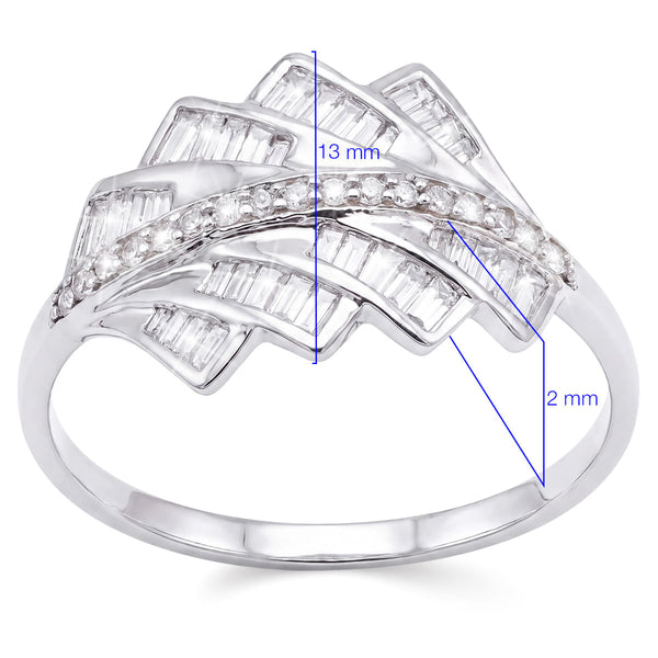 124352-Anel em Ouro Branco de Diamantes