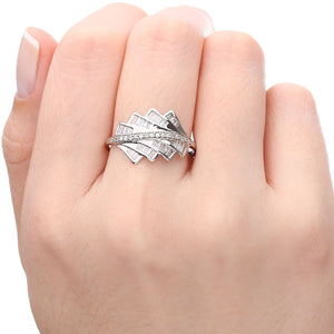 124352-Anel em Ouro Branco de Diamantes