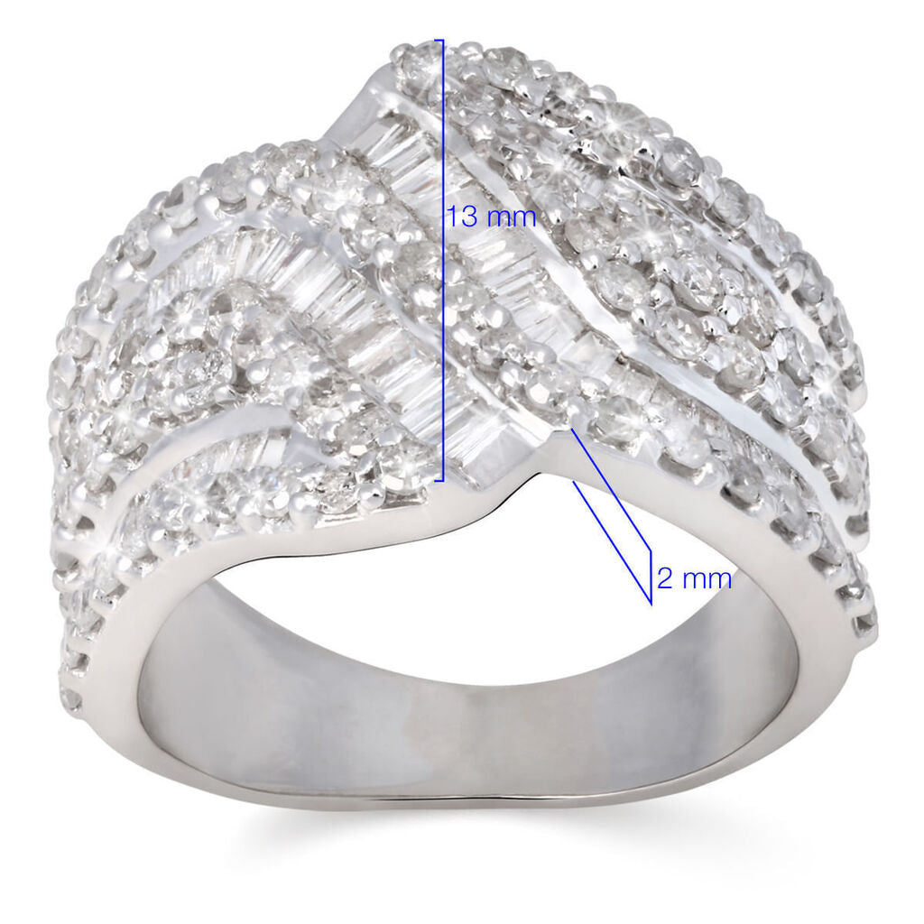 Anel em Ouro Branco 18k com Diamantes