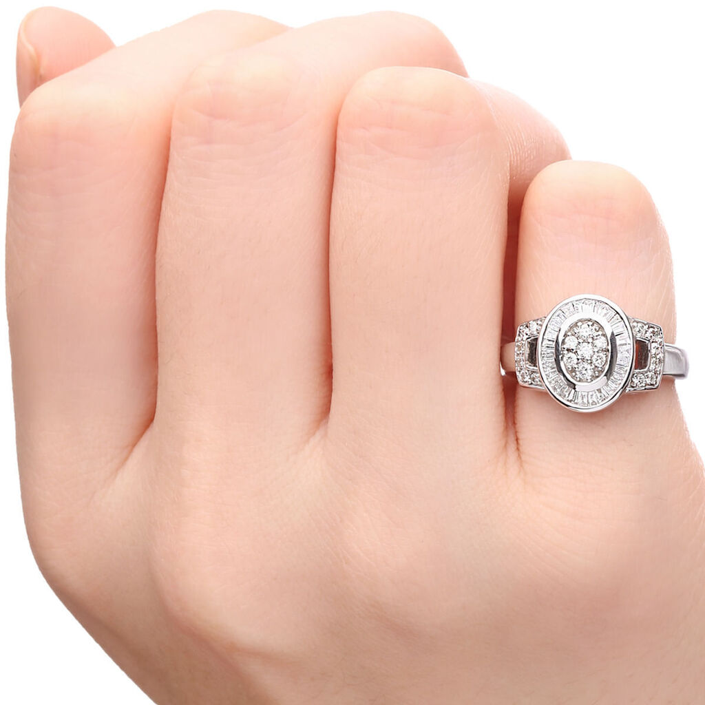 Anel de Ouro Branco 18k com Diamantes