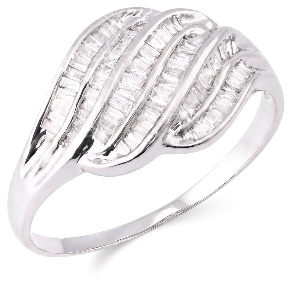 126079-Anel em Ouro Branco Modeo Onda com Diamantes