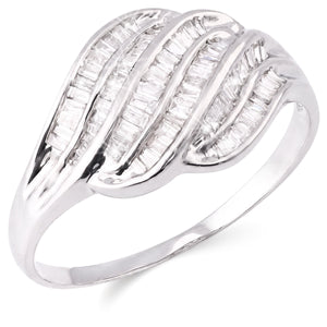 126079-Anel em Ouro Branco Modeo Onda com Diamantes