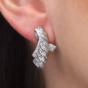 126187- Par de Brinco em Ouro Branco Com Diamantes