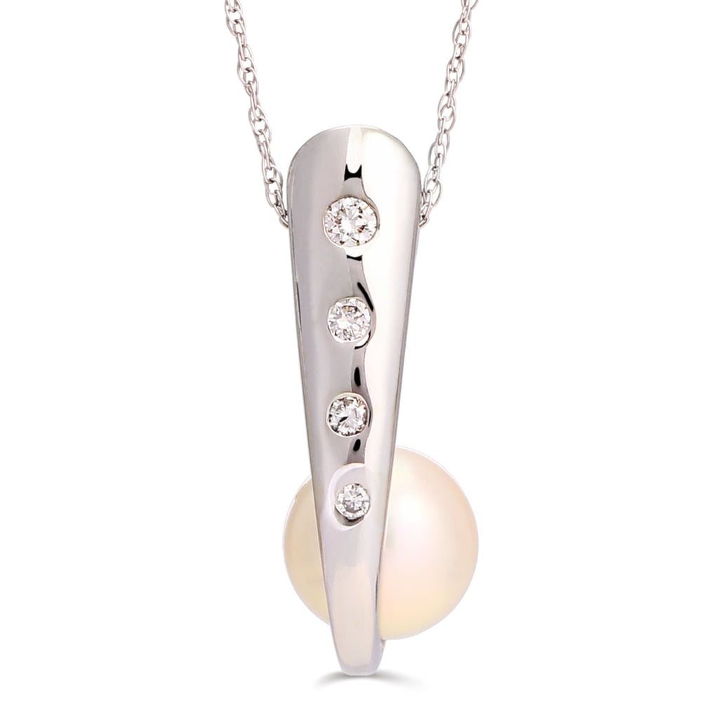 Pingente em Ouro Branco 18k com Perola e 4 Diamantes