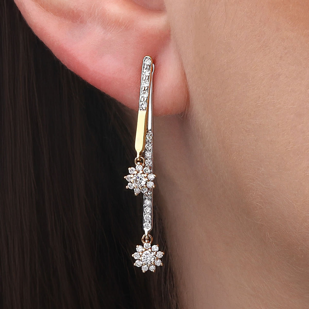 126844 - Par de Brinco em Ouro Amarelo 18k  Det. em Ouro Bco 18k com Diamantes