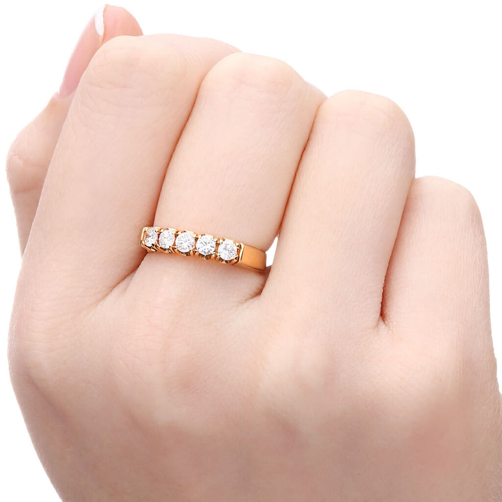 Meia Aliança em Ouro Rosé 18k com Diamantes