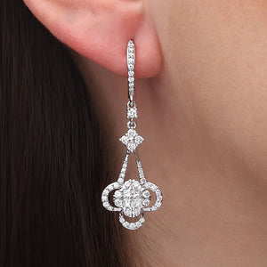 133530-Par de Brinco  em Ouro Branco Com Diamantes Vs
