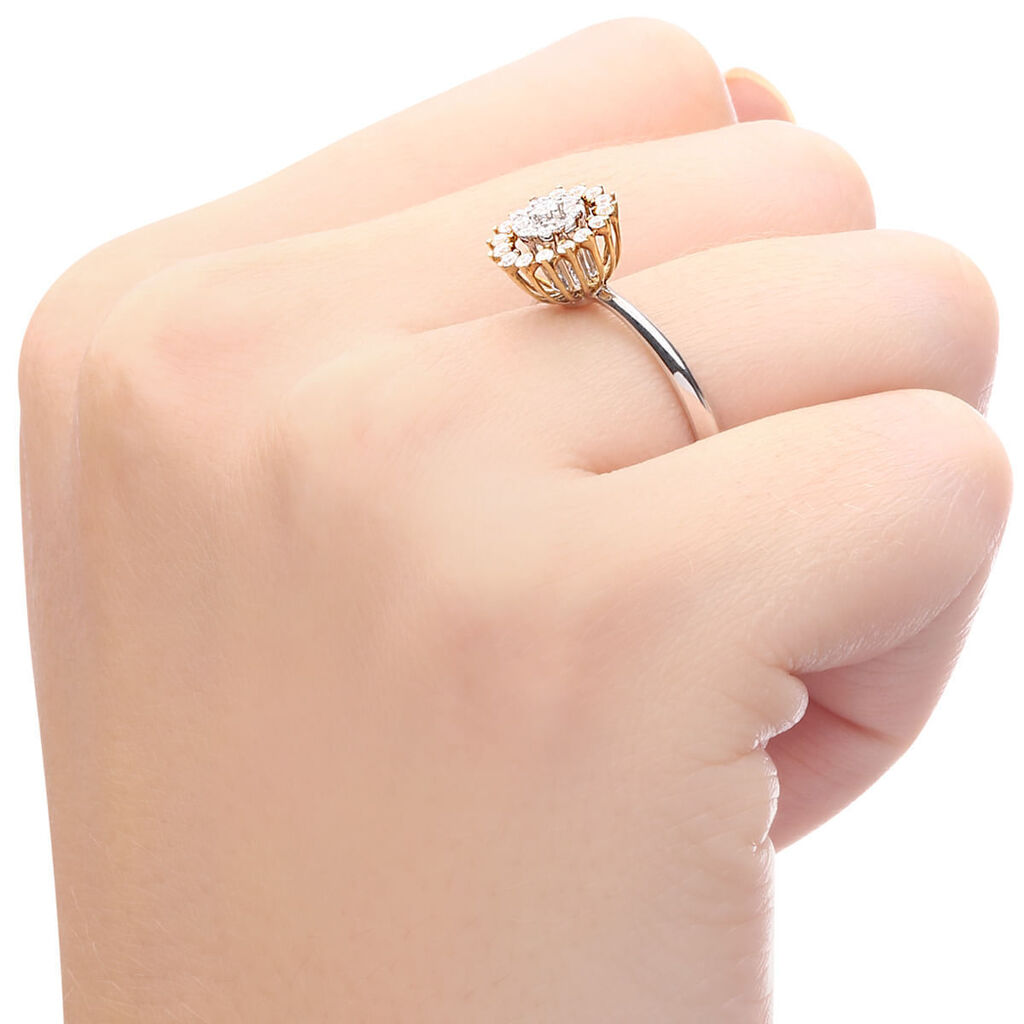 Anel em Ouro Branco 18 k com Diamantes