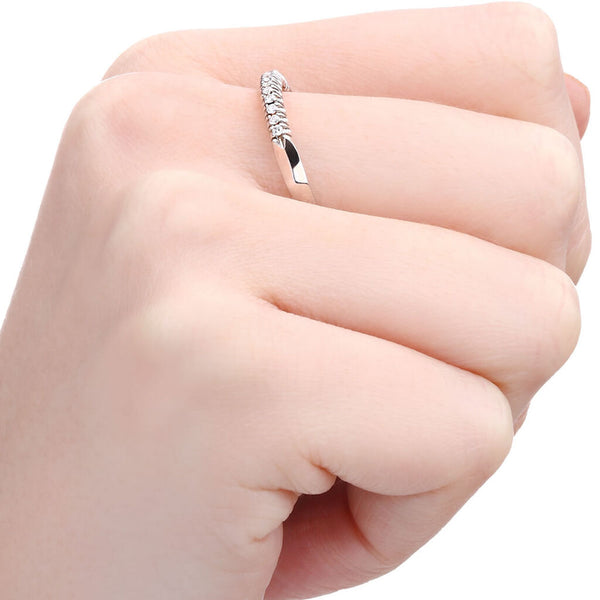 Meia Aliança Ouro Branco 18k com Diamantes