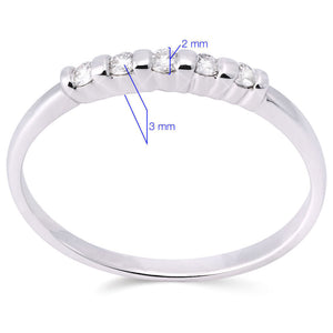 Meia Aliança  em Ouro Branco 18k com Diamantes