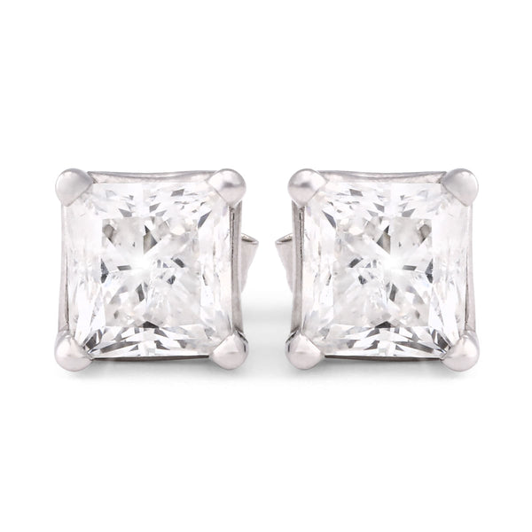 137740-Par de Brinco em Ouro Branco com Diamante Princess Cut