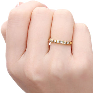 Meia Aliança Ouro Amarelo 18k com 9 Diamantes