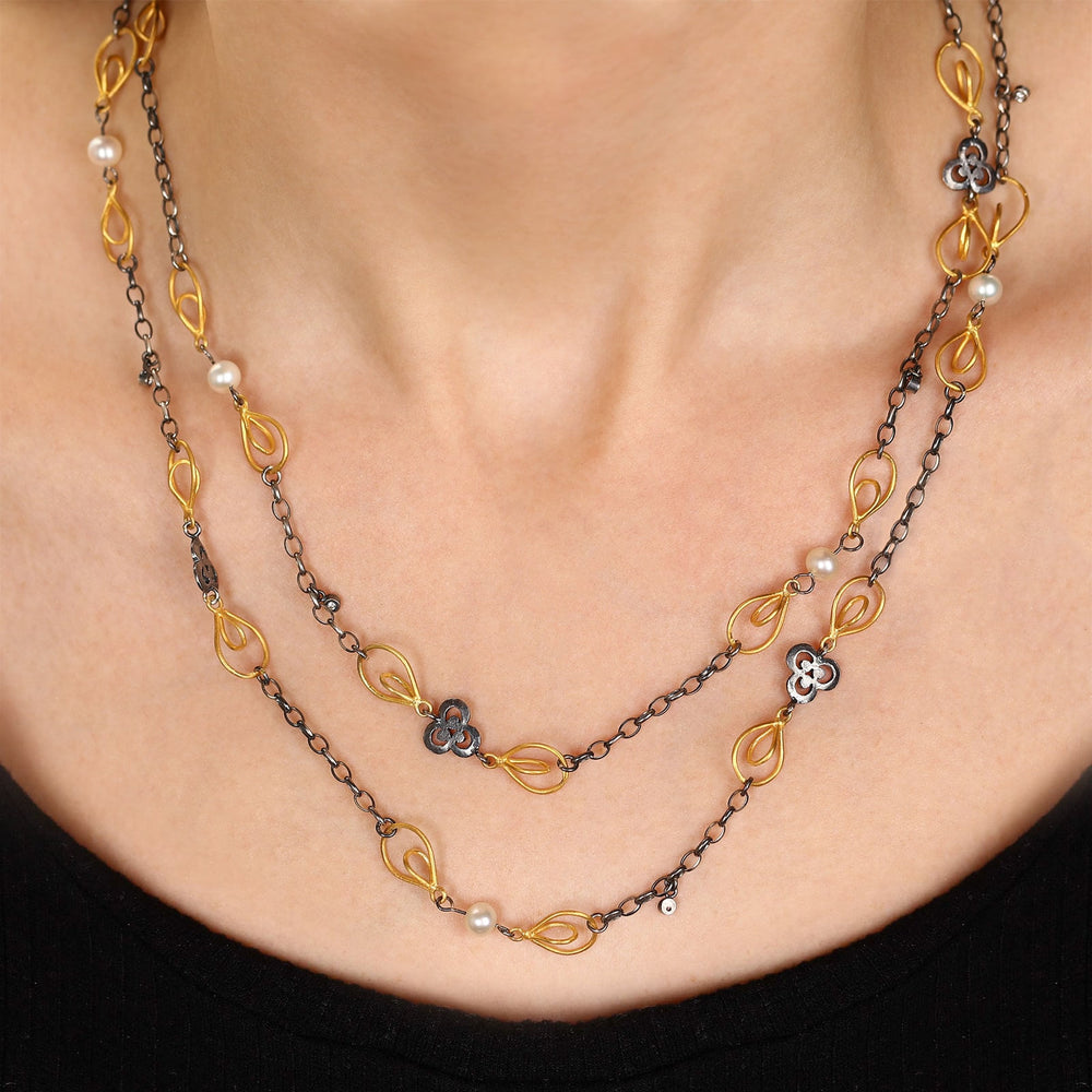 138123-Colar Linha Kurtulan em Prata 925 e Ouro Amarelo 18 k com Diamantes e Perolas
