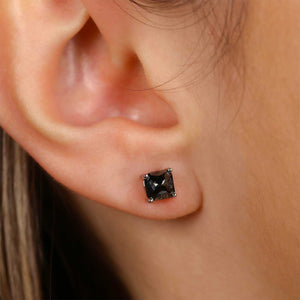 Par de Brinco em Prata 925 com Diamantes Negros