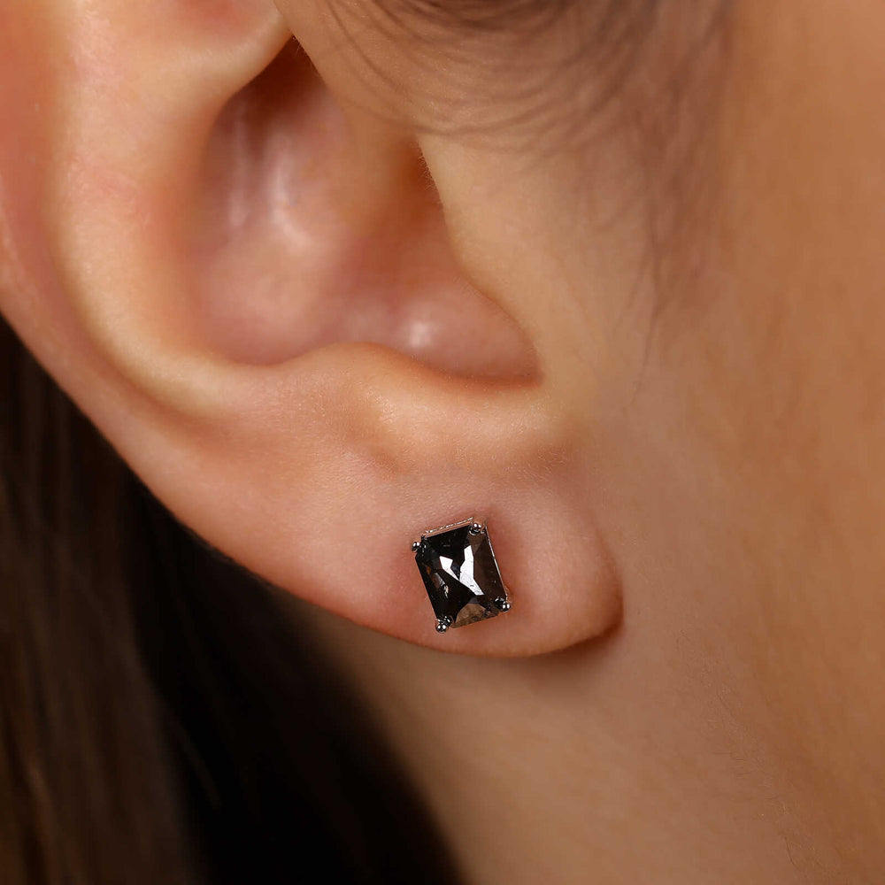Par de Brinco em Prata 925 com Diamantes Negros