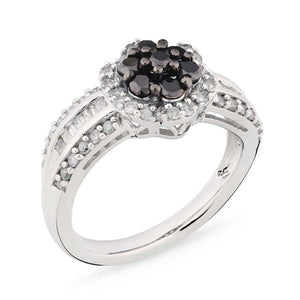 Anel em Prata 925 com Diamantes Brancos e Negros