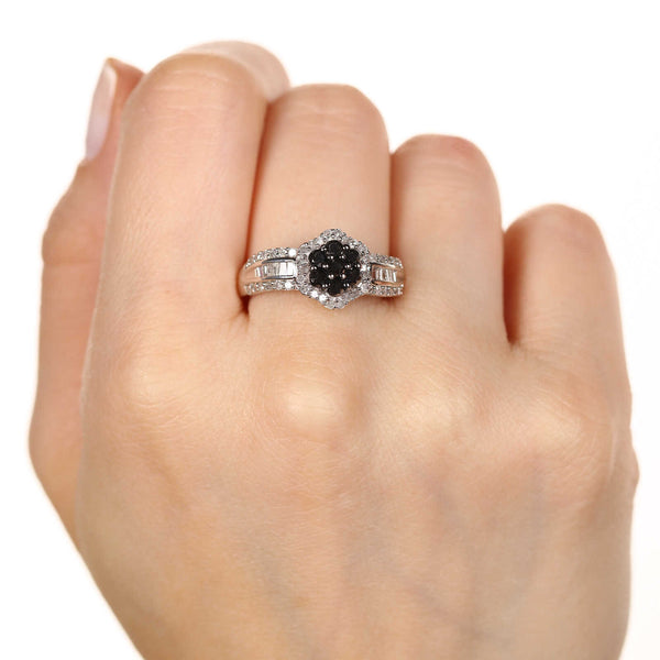Anel em Prata 925 com Diamantes Brancos e Negros