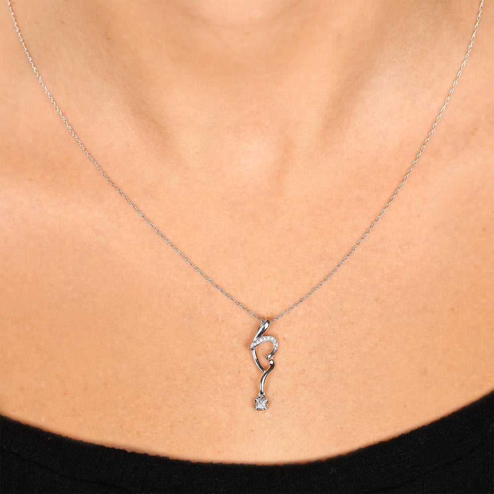Pingente em Ouro Branco 18k com Diamantes