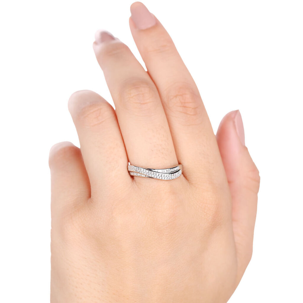 Anel em Ouro Branco 18k com 74 Diamantes