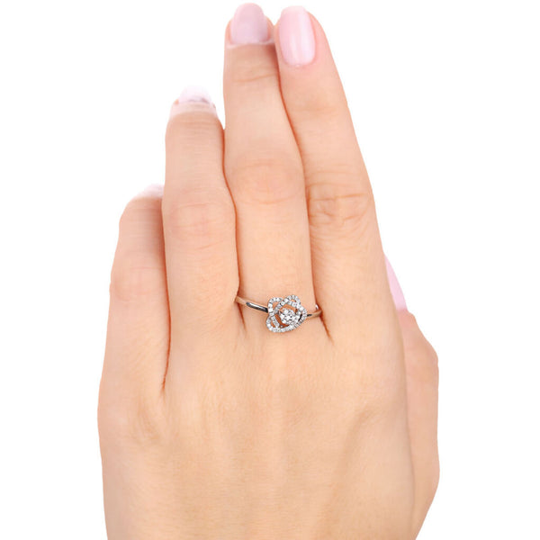 Anel em Ouro Branco 18k Com  Diamantes