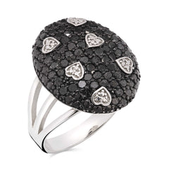 Anel em Prata 925 Oval de Corações com Diamantes Negros e Brancos