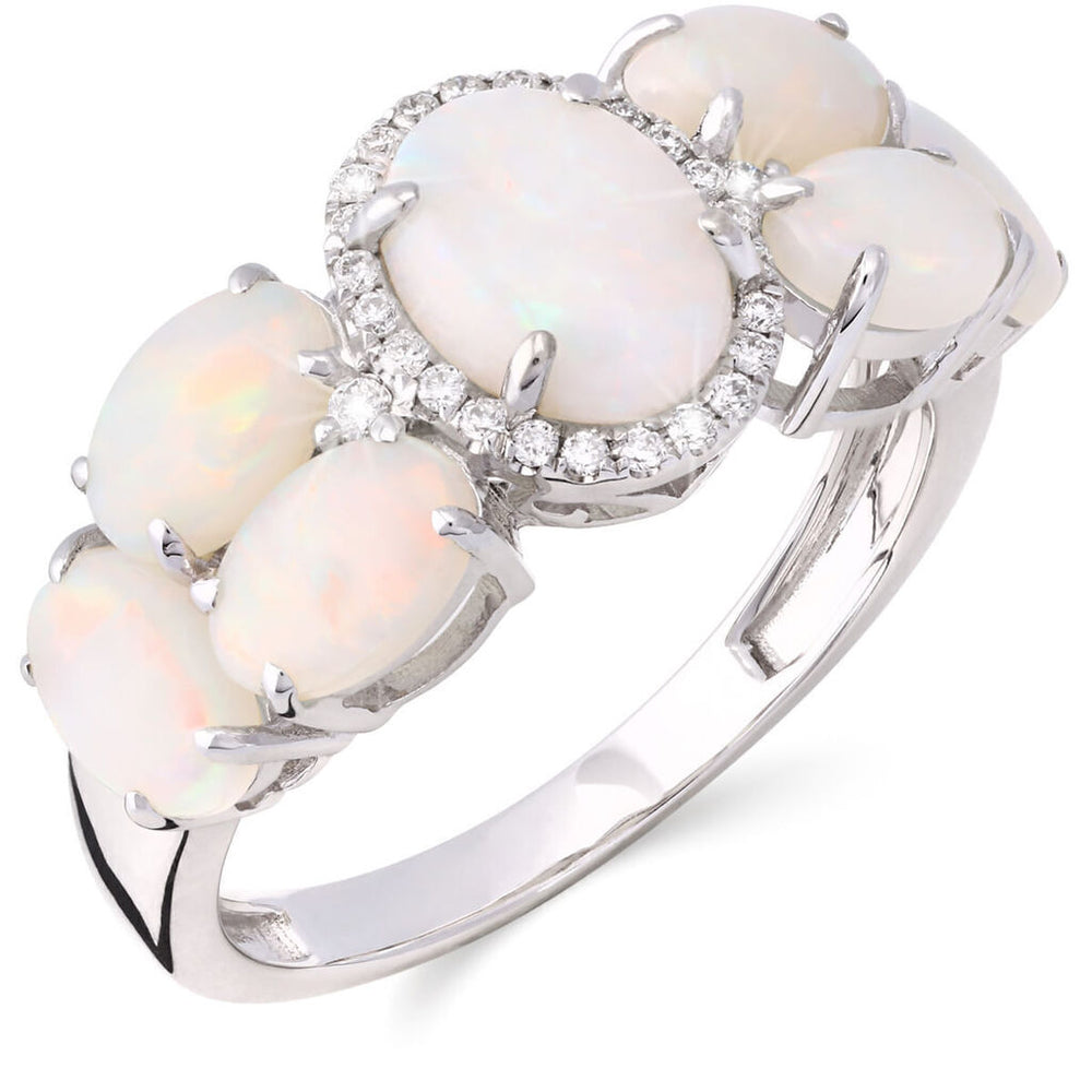 Anel em Ouro Branco 18k com Opalas e Diamantes Aprox. 2,59 cts