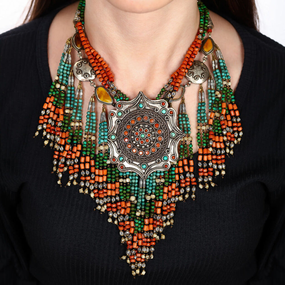 Colar Linha Nepal Mandala Com Coral e Turquesa