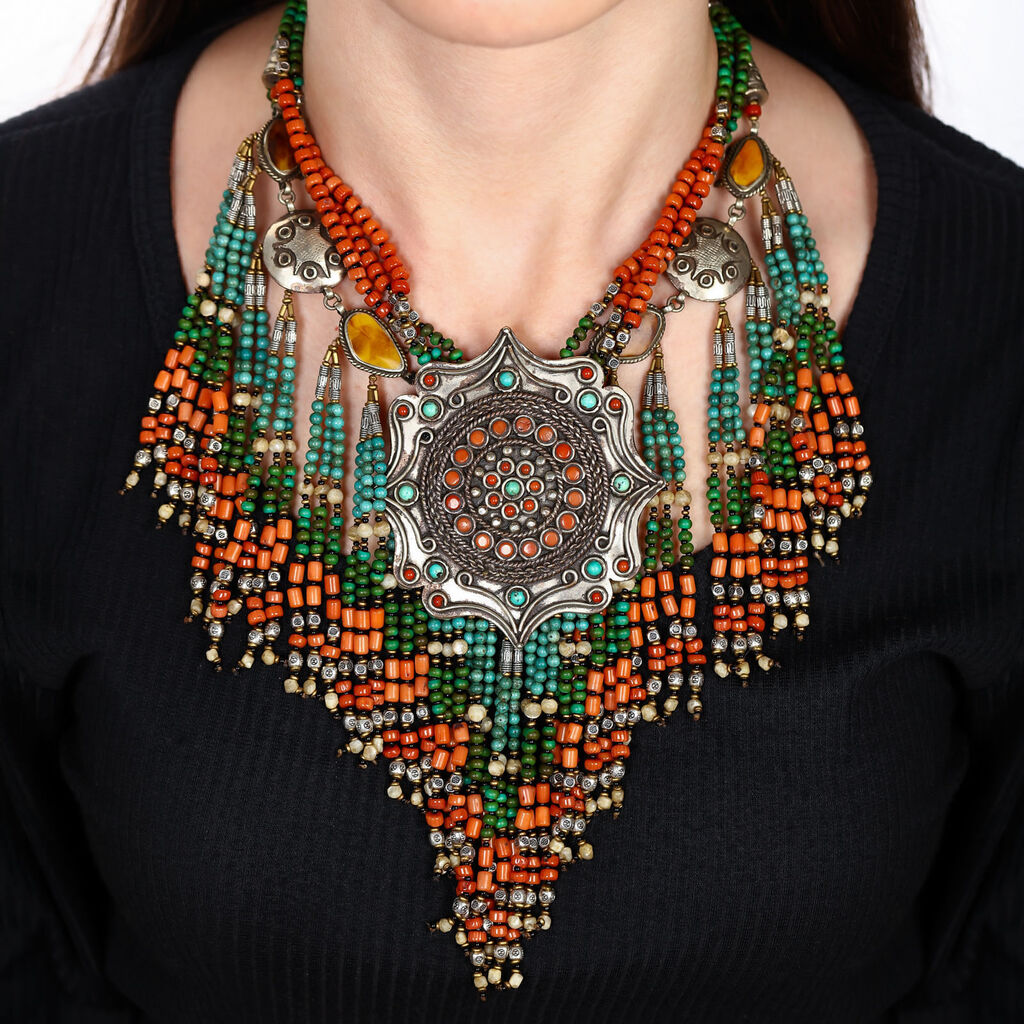 Colar Linha Nepal Mandala Com Coral e Turquesa