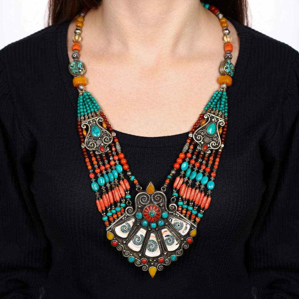 Colar Linha Nepal Com Turquesa, Coral e Jade